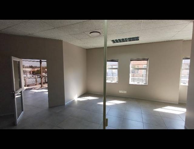 BUSINESS PROPERTY TO RENT IN MIDSTREAM ESTATE